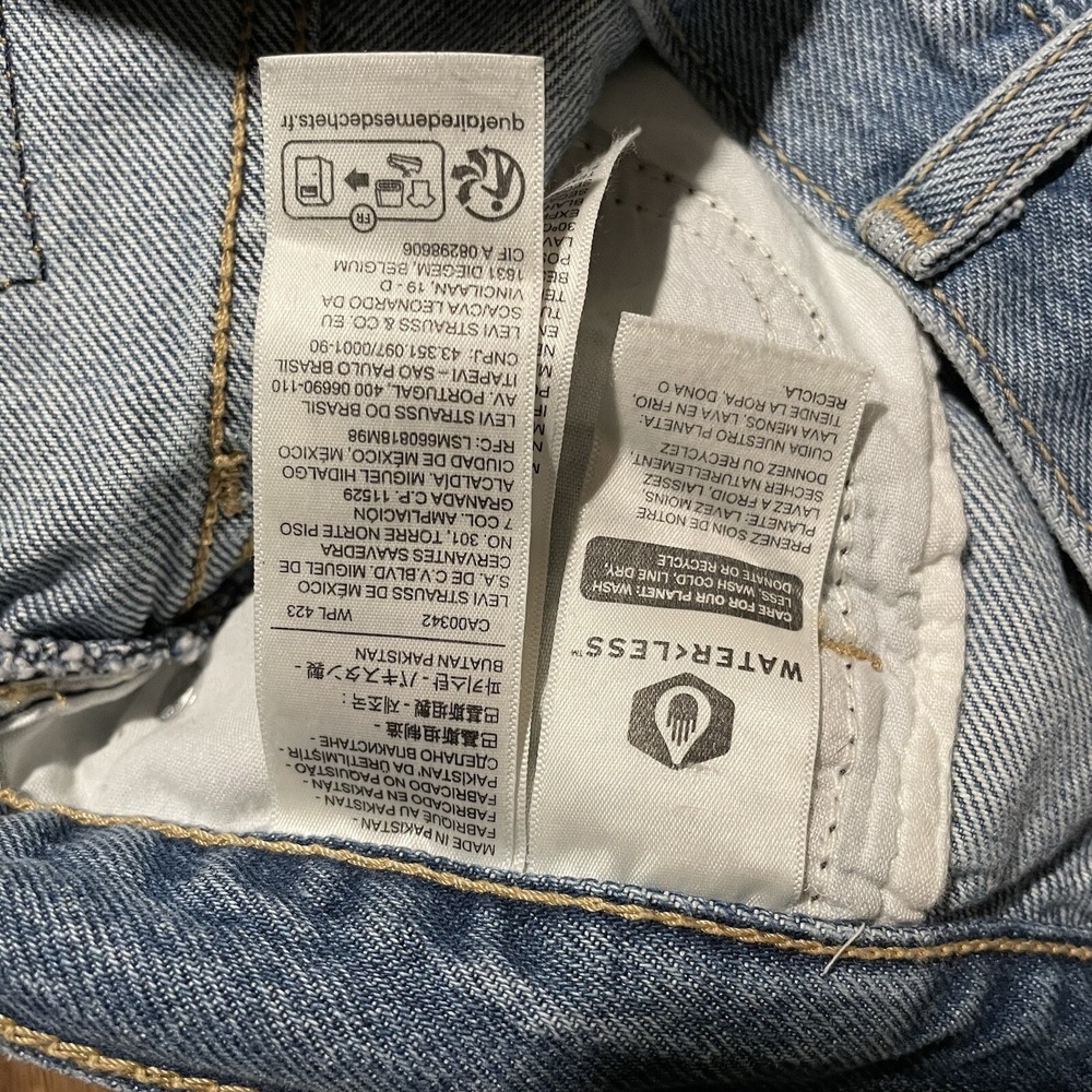 Levis Jeans Baggy 94 Denim Loose Light Wash‎ Distressed Womens 26 - Picture 7 of 9